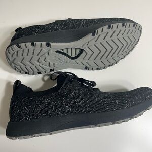 Traq By Alegria Women Black Mettalic Slip on Sneakers Size 40 NEW